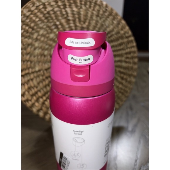 NWT Owala FreeSip 32oz Pink Stainless Water Bottle Valentine's Drop Read My Lips - Picture 7 of 7